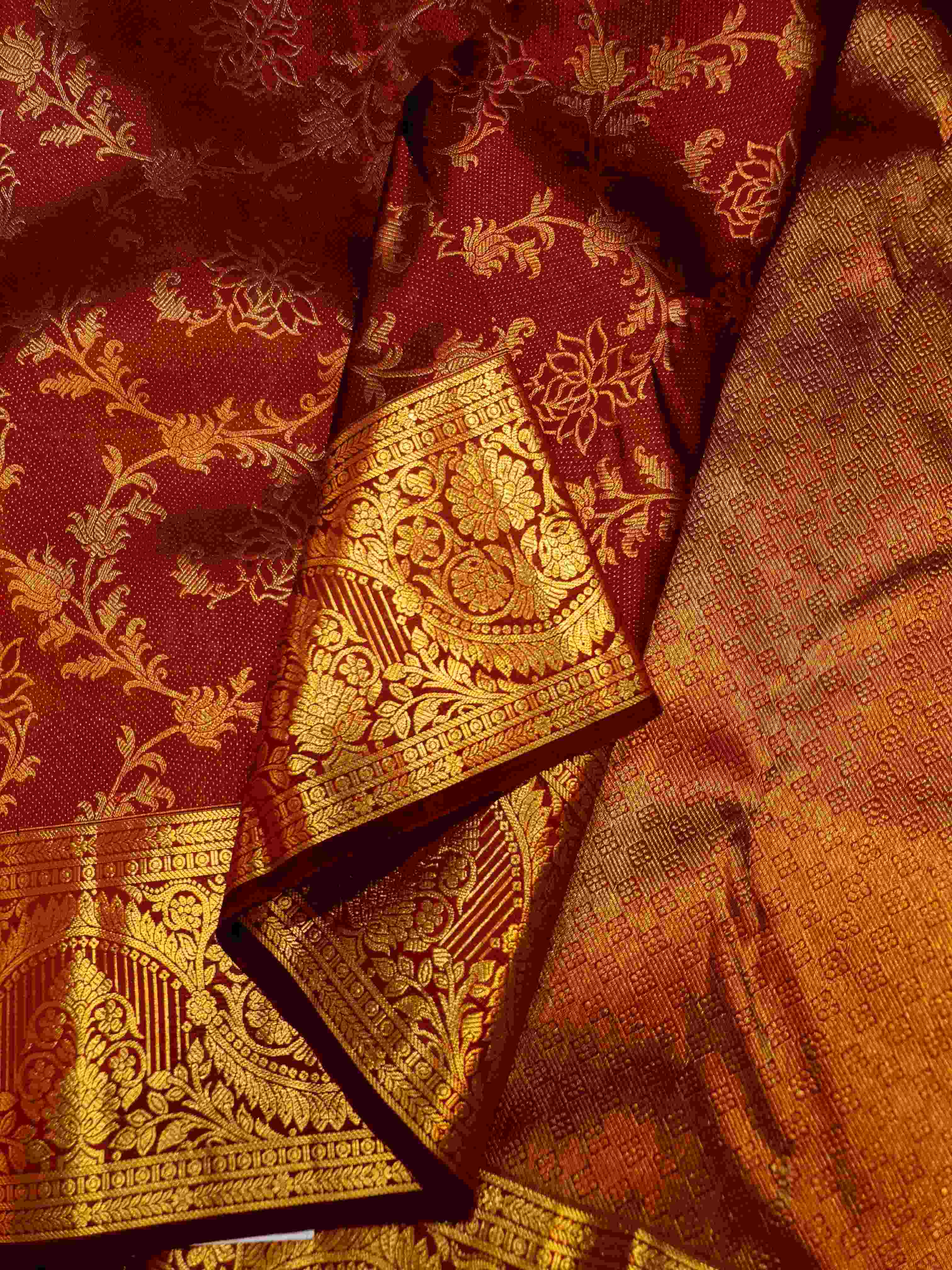 Maroon Kanchipuram Handloom 2G Gold Pattu Silk Saree