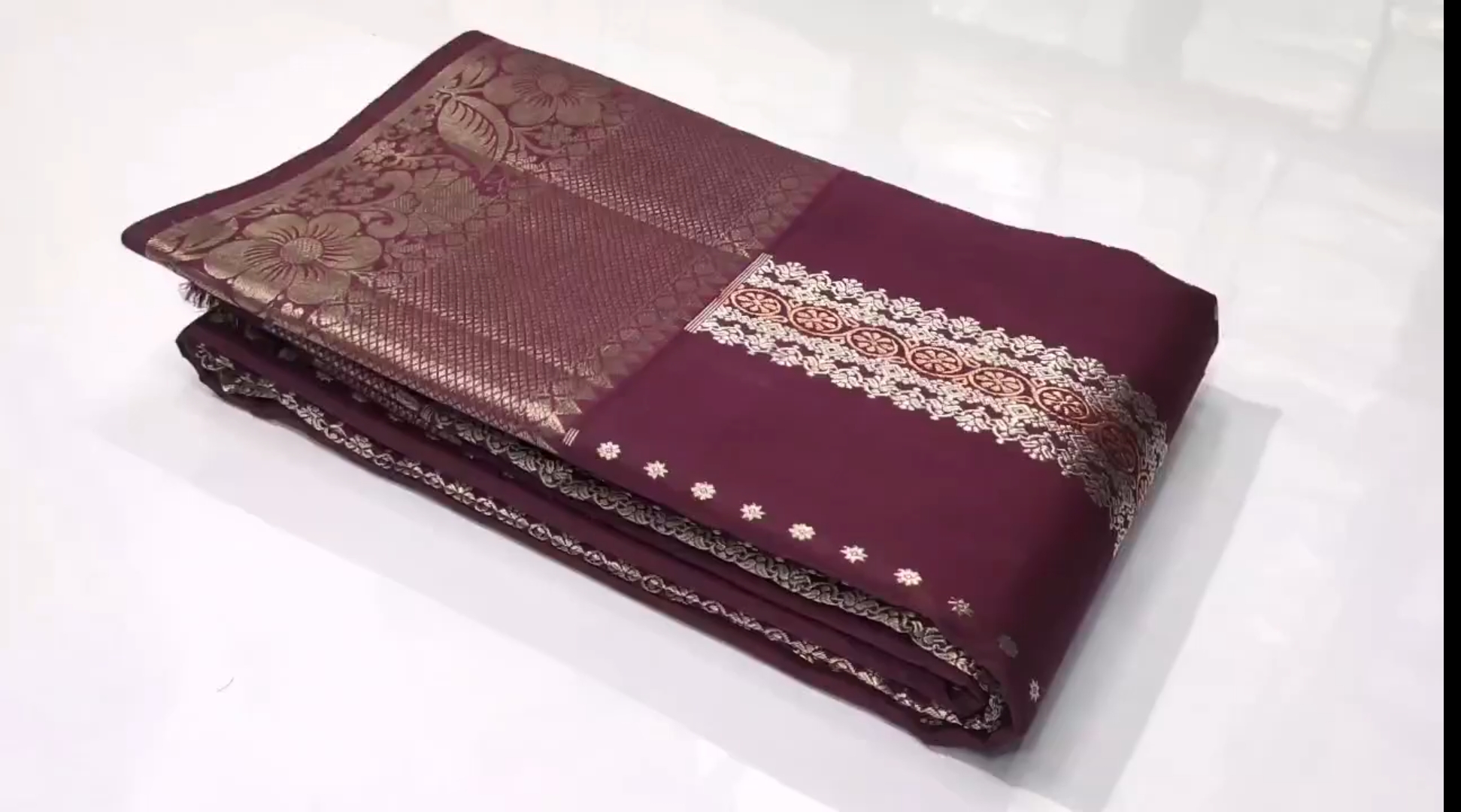 Maroon Kanchipuram Handloom Single Warp Pattu Silk Saree
