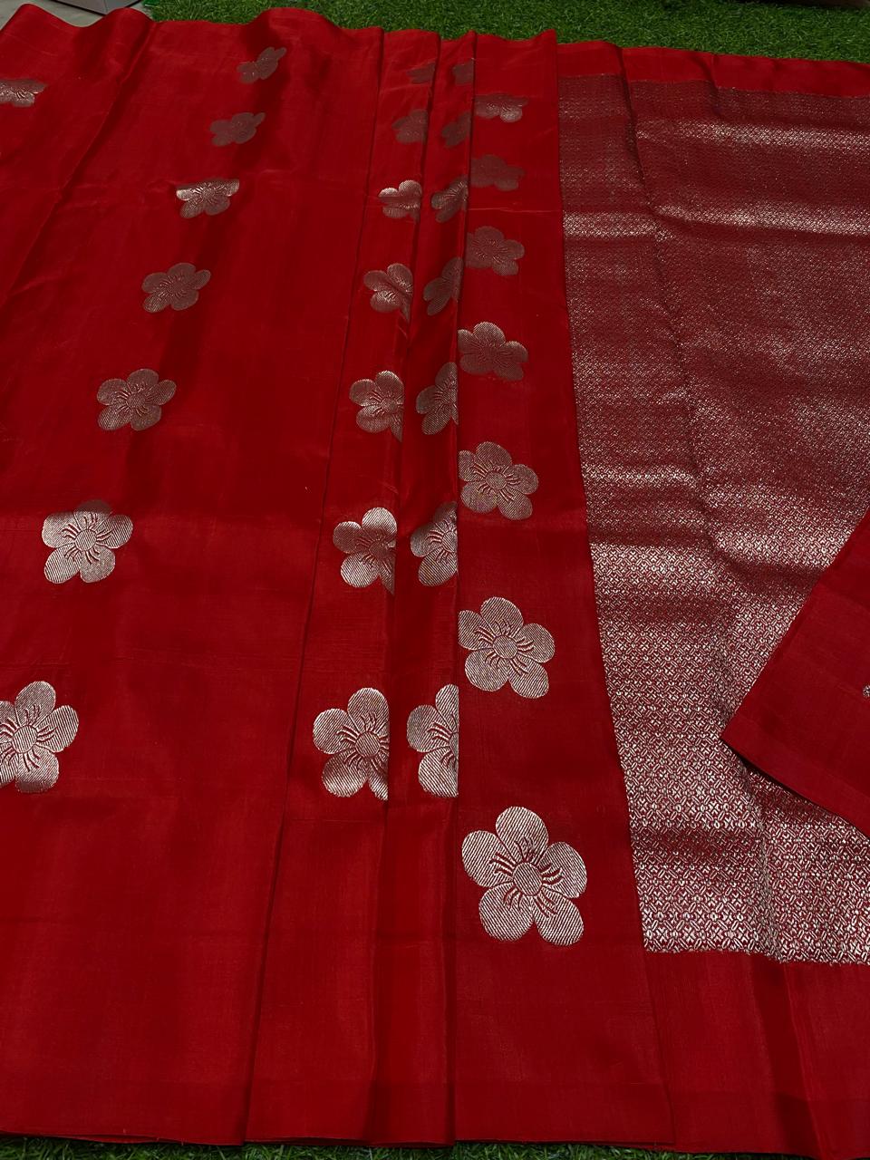 Rustic Red Venkatagiri Handloom Pattu Silk Saree
