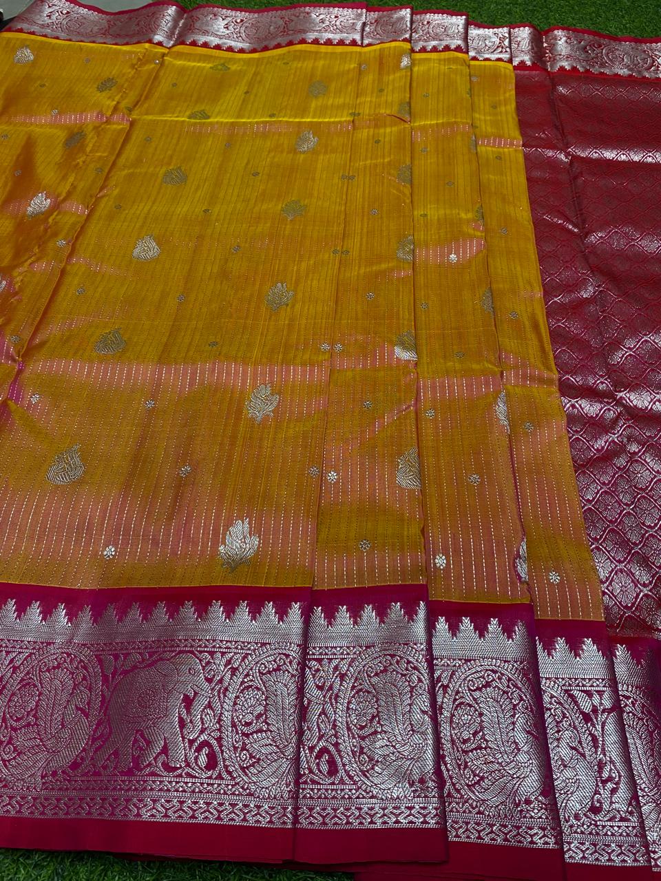 Dual Tone Mustard Venkatagiri Handloom Pattu Silk Saree