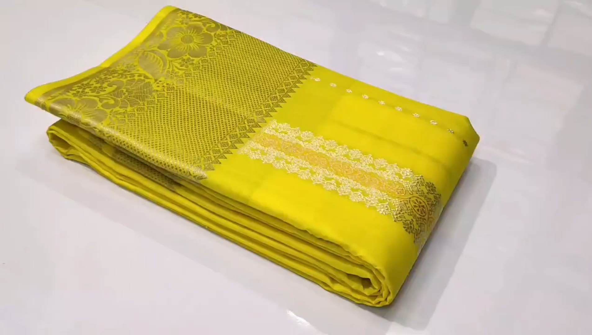 Yellow Kanchipuram Handloom Single Warp Pattu Silk Saree