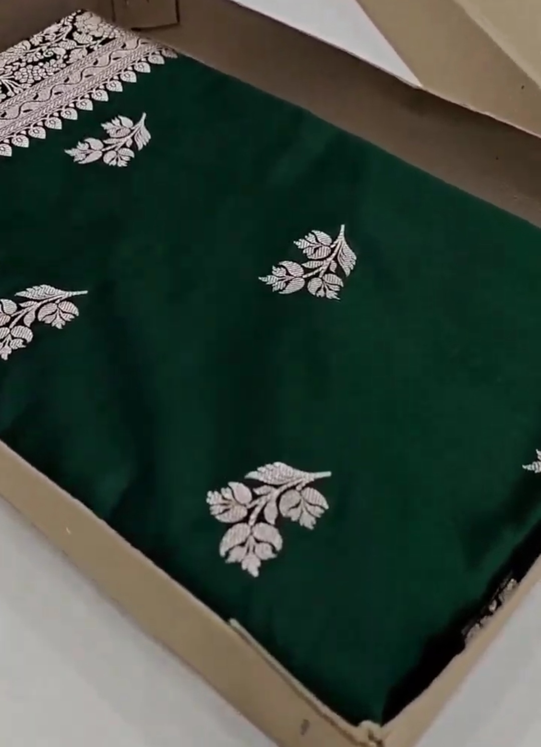 Bottle Green Banarasi Mashru Soft Silk Saree