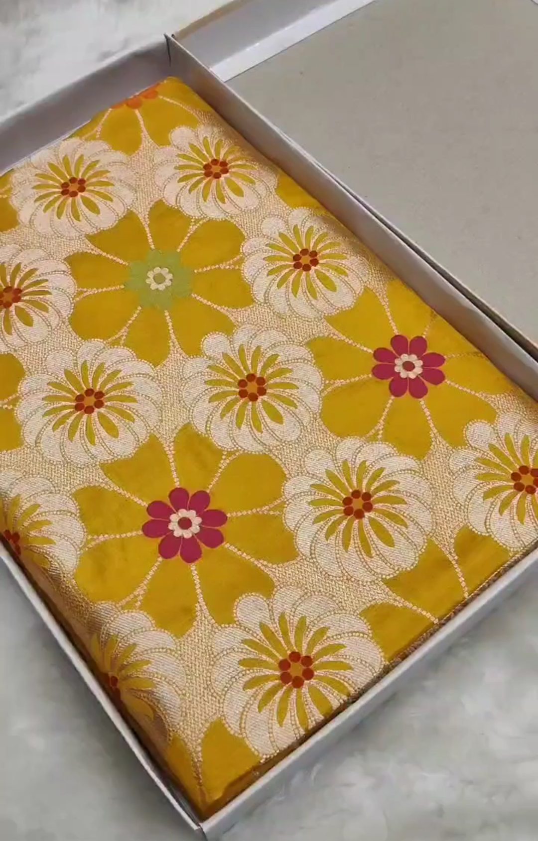 Gold Banarasi Handloom Katan Silk Meenakari Saree